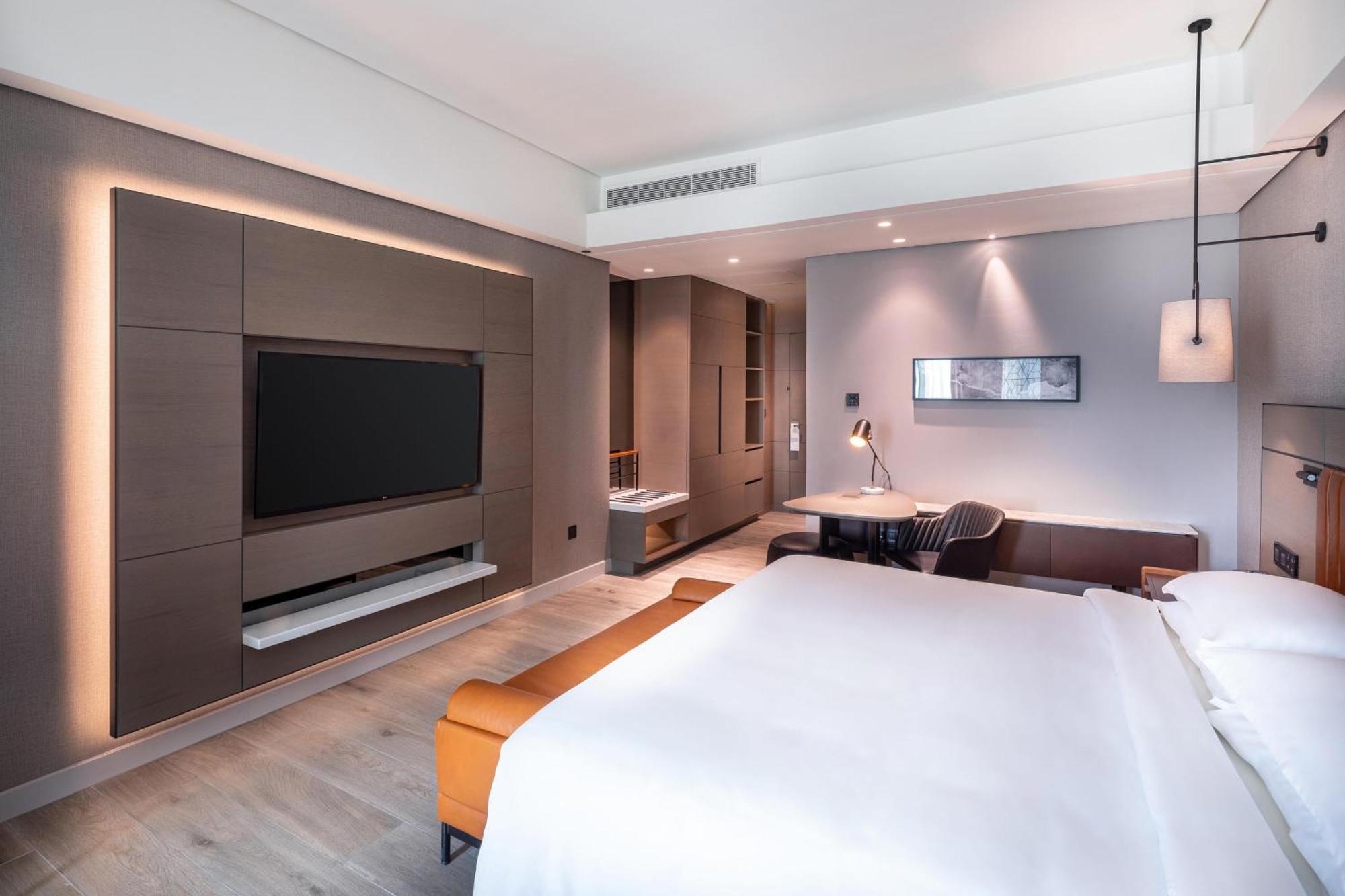 Sheraton Jeddah Hotel - Saudi Brothers Commercial Company Branch מראה חיצוני תמונה Deluxe Room