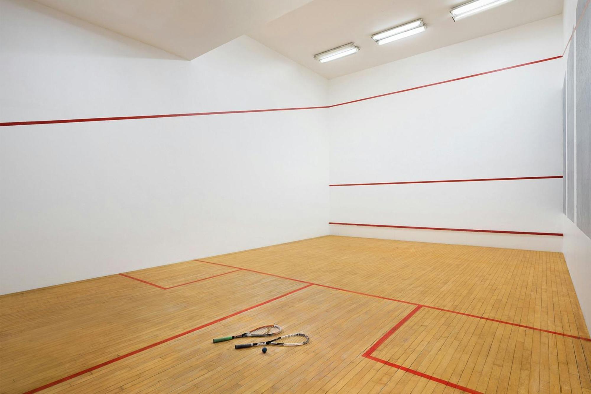 Sheraton Jeddah Hotel - Saudi Brothers Commercial Company Branch מראה חיצוני תמונה Squash court